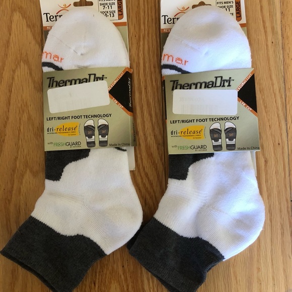 LOT OF 7 PAIRS MEN’S SIZE LRG TERRAMAR THERMA-DRI ATHLETIC / HIKING SOCKS - Picture 7 of 12